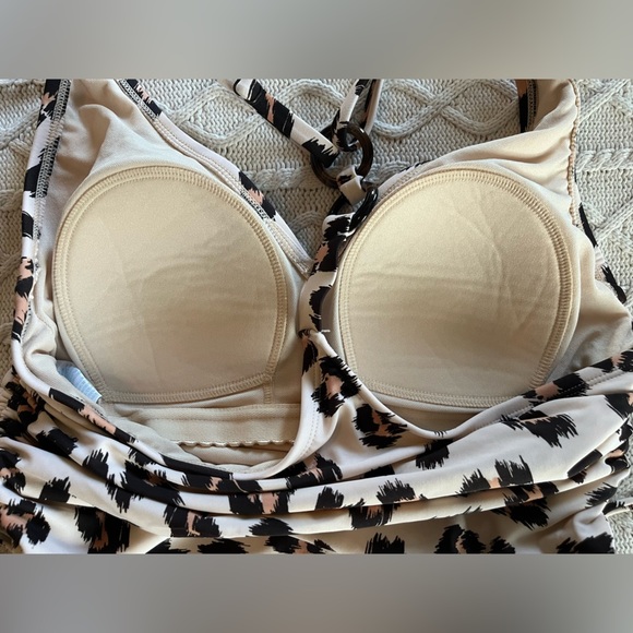 Kona Sol Animal Print 1 Piece Swimsuit Women’s Size Medium - Picture 6 of 10